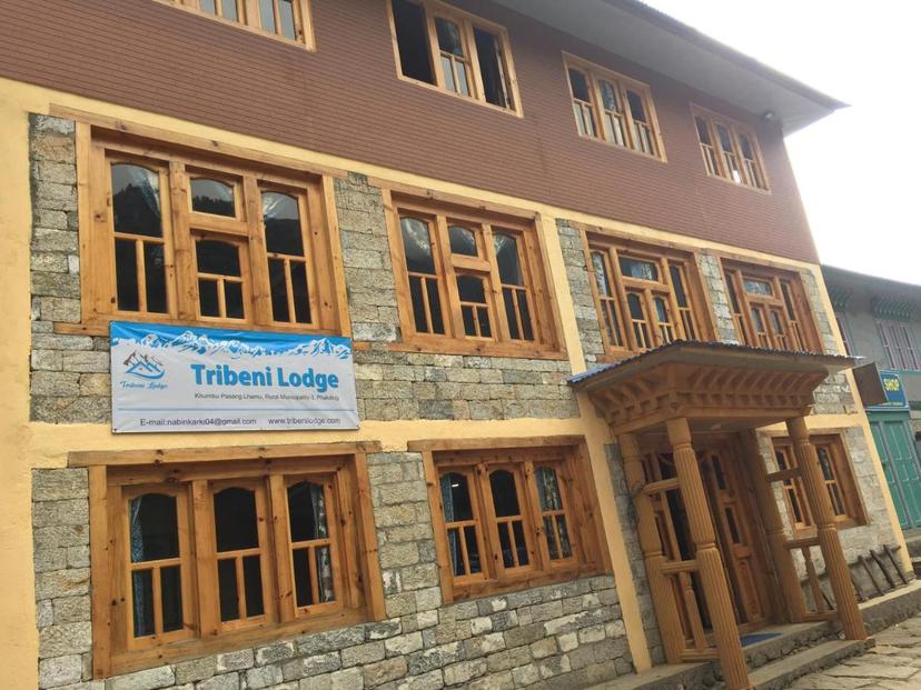Tribeni Lodge Phakding image 1