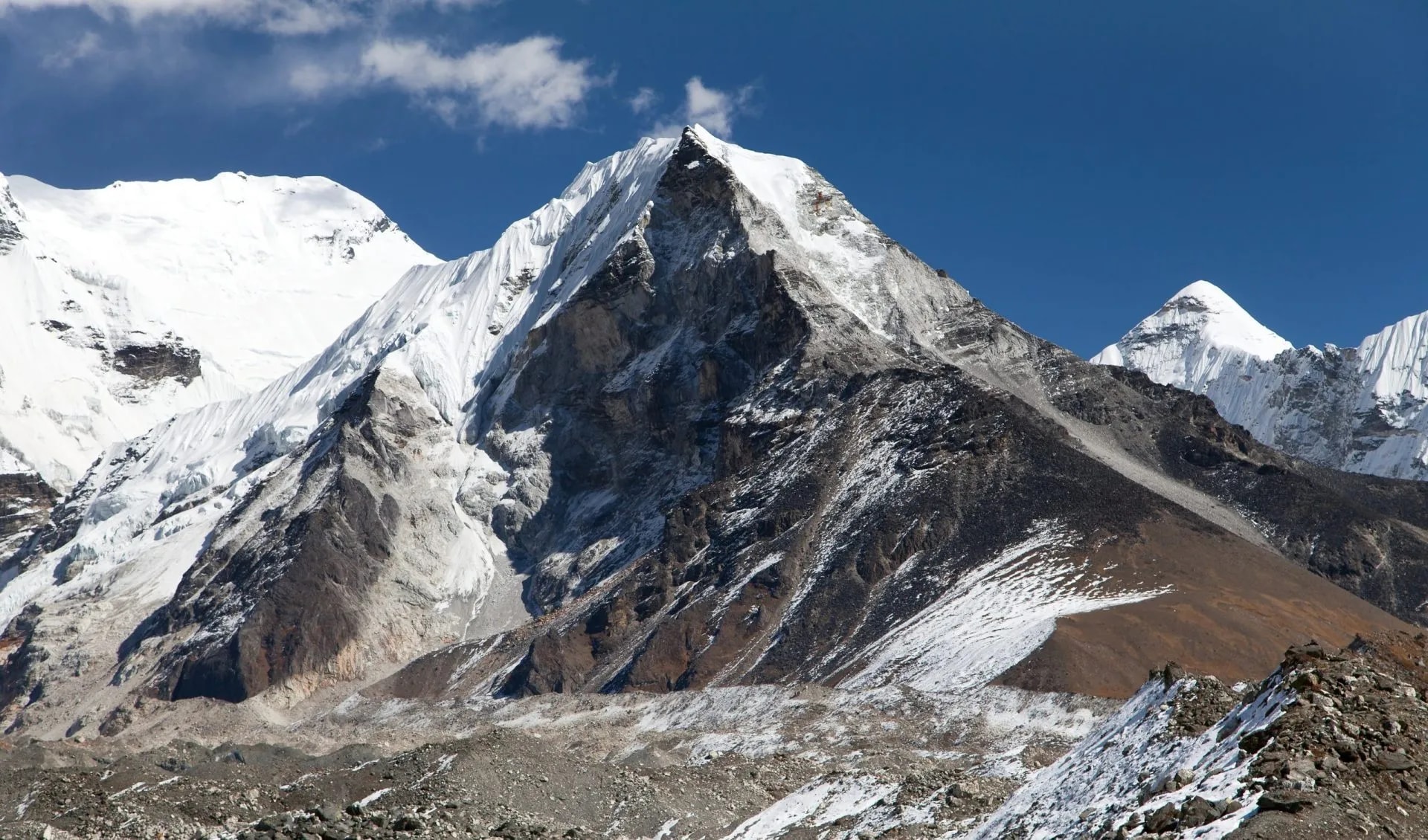 View of Island peak or Imja Tse