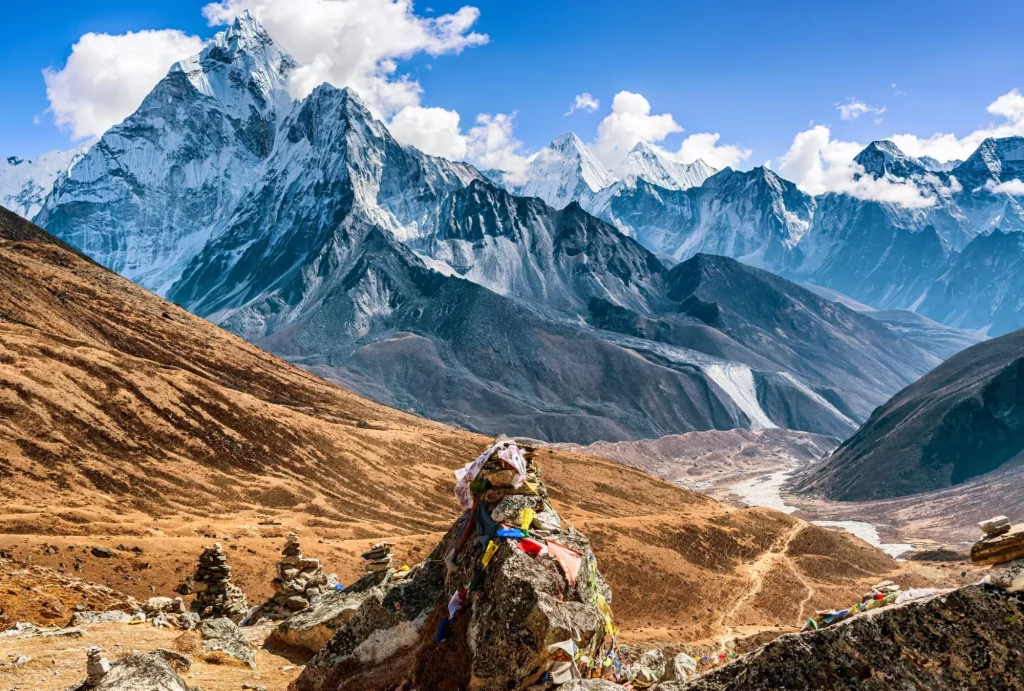 Trekking to Dingboche